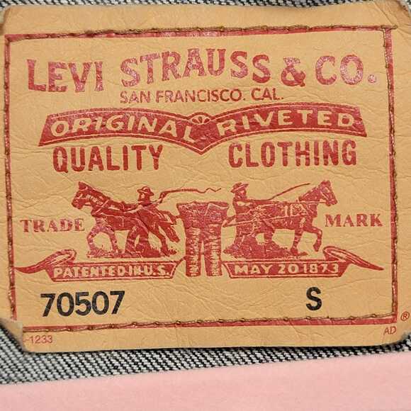 Levis Dark Wash Trucker Jacket - Picture 3 of 10